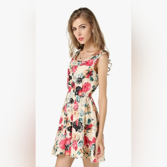 🥻Woman Size M Singwing Dress🥻 - Picture 1 of 6